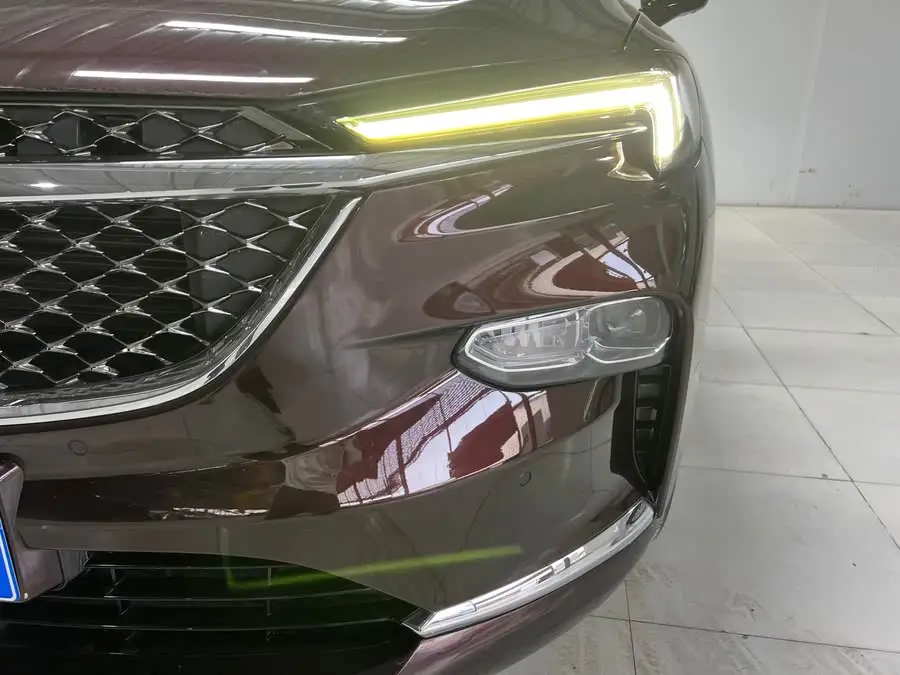 2022 إنفجن 652T الدفع الرباعي أفينير 6 مقاعد