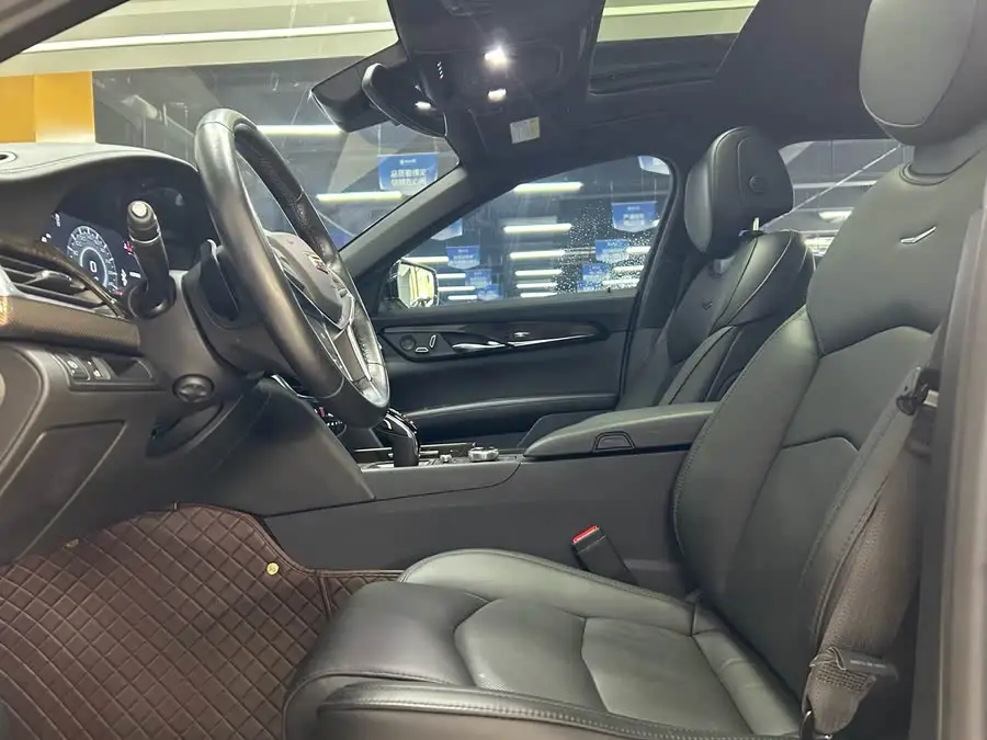 كاديلاك CT6 2021 28T الفاخرة