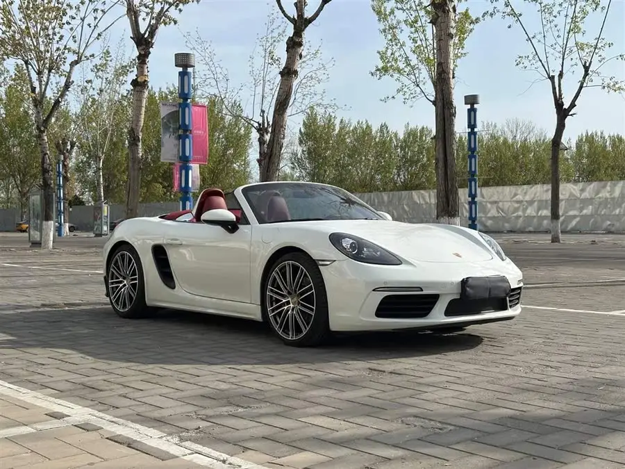 Porsche 718 2020 Model Boxster 2.0T