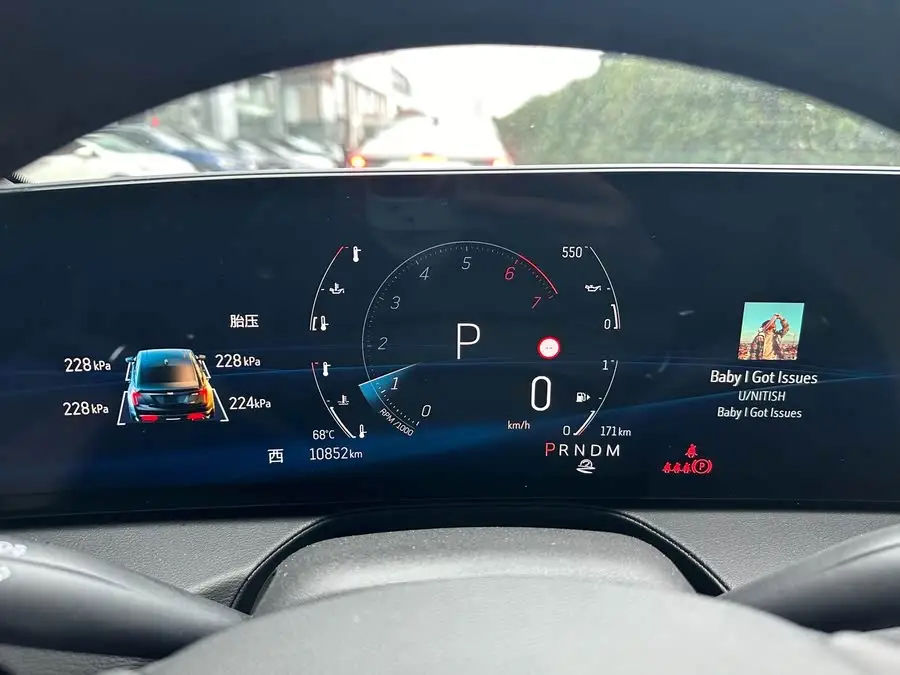 كاديلاك CT5 2024 طراز 28T بلاتينيوم