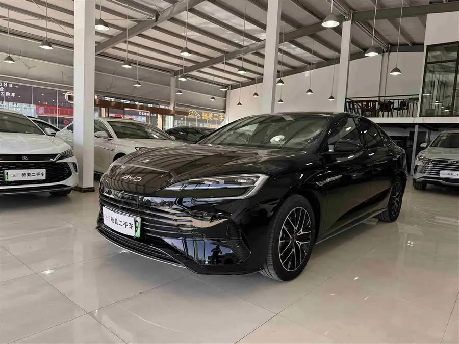 بكين أوتوموتيف 2024 سيال إصدار المجد DM-i 1.5L 121 كم الفاخر