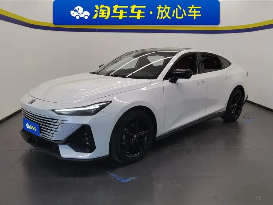 Changan UNI-V 2023 1.5T Premium