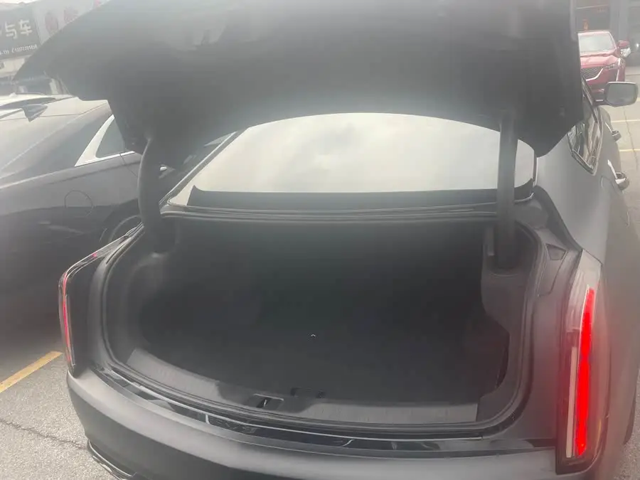 Cadillac CT6 2023 28T Premium