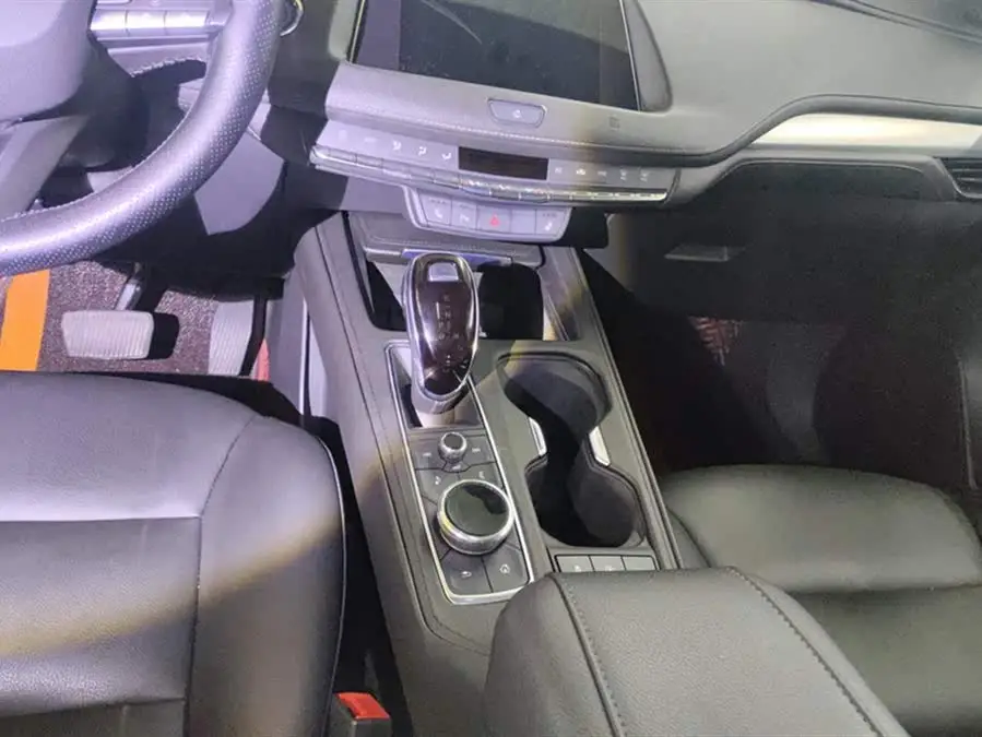 Cadillac XT4 2021 28T FWD Technical Edition