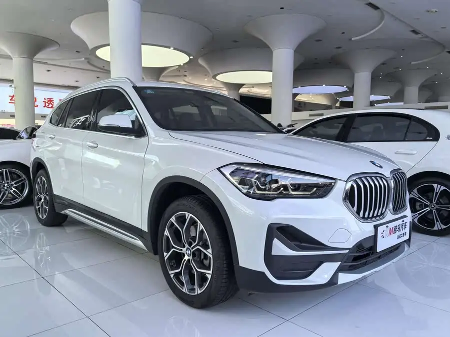 بي إم دبليو X1 2020 sDrive20Li الفاخرة