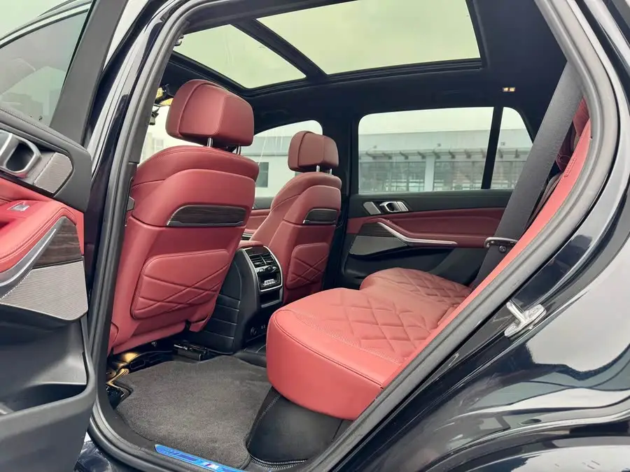 BMW X5 2022 xDrive 40Li M Sport Package