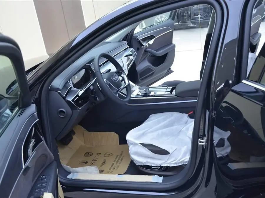 أودي A8 طراز 2025 A8L 45 TFSI كواترو الفاخرة