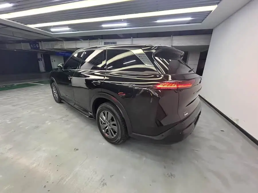 إكسبلورر 2024 380VC-TURBO النسخة الذكية للدفع الثنائي 7 مقاعد