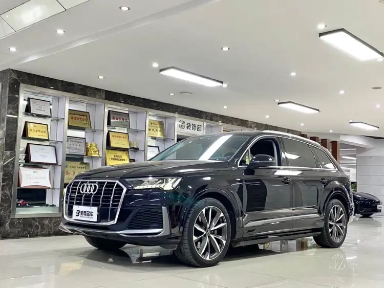 Audi Q7 2021 55 TFSI quattro S line Sport