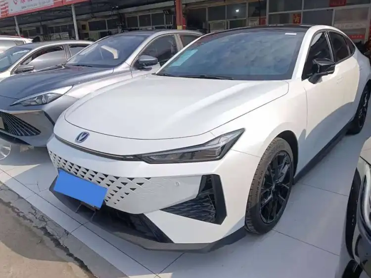 Changan UNI-V 2024 1.5T Premium