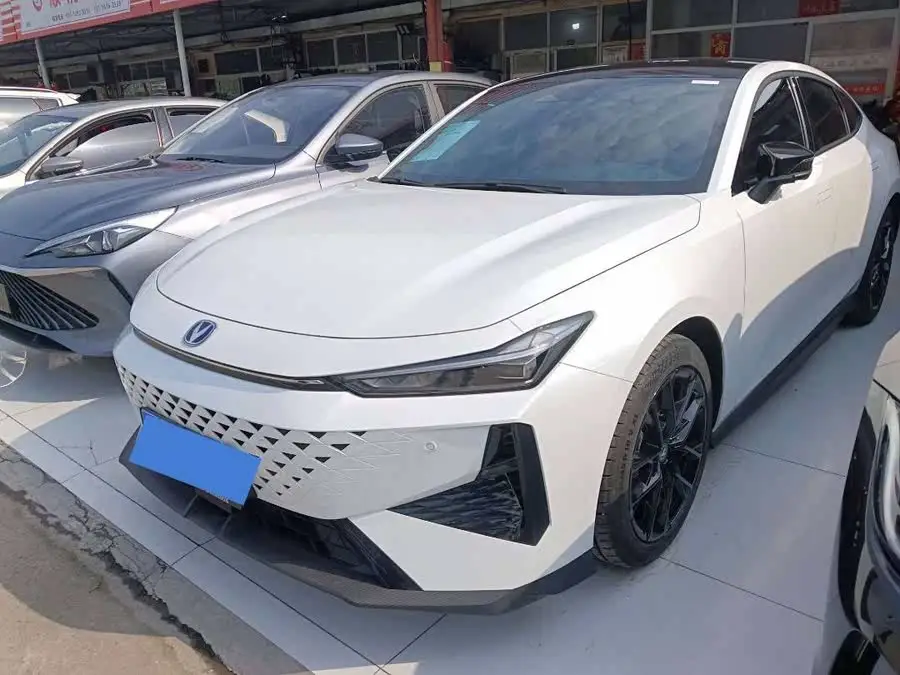 Changan UNI-V 2024 1.5T Premium