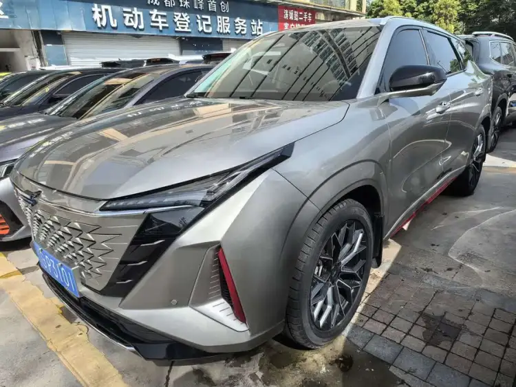 Changan UNI-V 2023 1.5T Sport Version