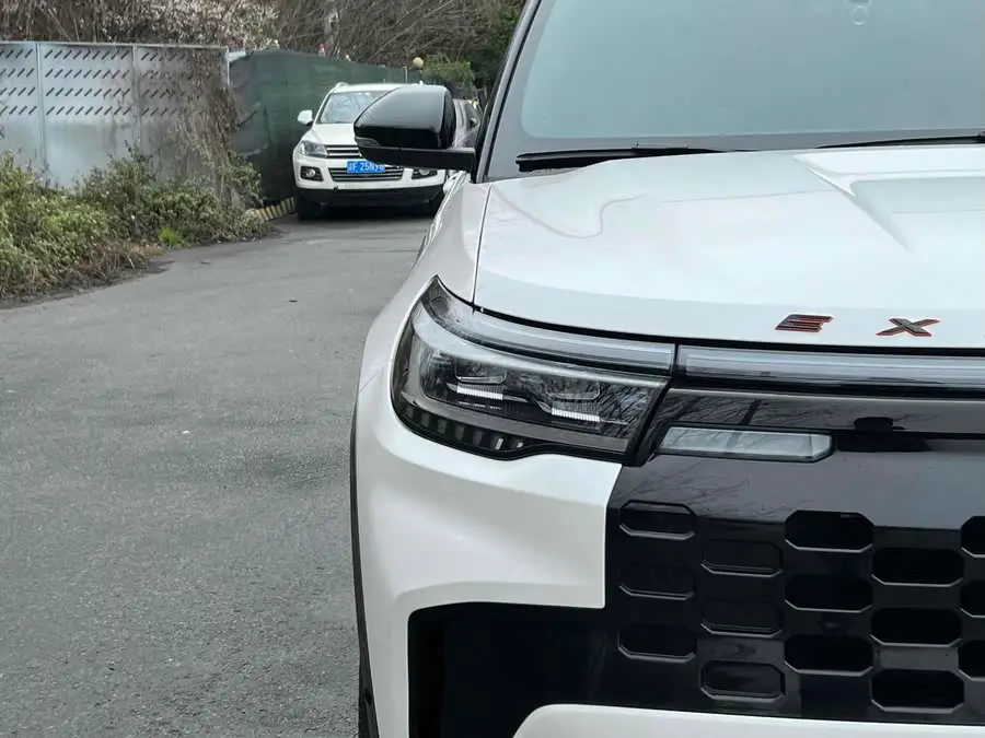 مستكشف 2023 EcoBoost 285 نسخة قمة كونلون 7 مقاعد