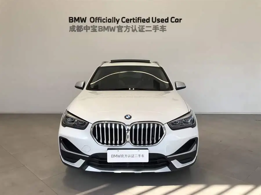 بي إم دبليو X1 2021 xDrive25Li الفاخرة