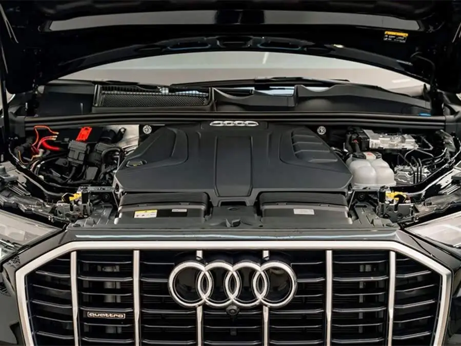 Audi Q7 2023 45 TFSI quattro S line Sport