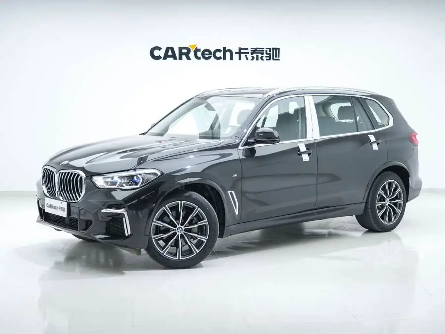 بي إم دبليو X5 2022 xDrive 30Li باقة M الرياضية الحصرية
