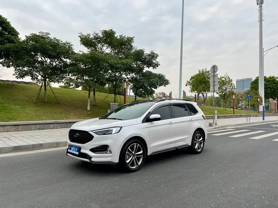 2020 Edge EcoBoost 245 AWD ST-Line 7-Seater