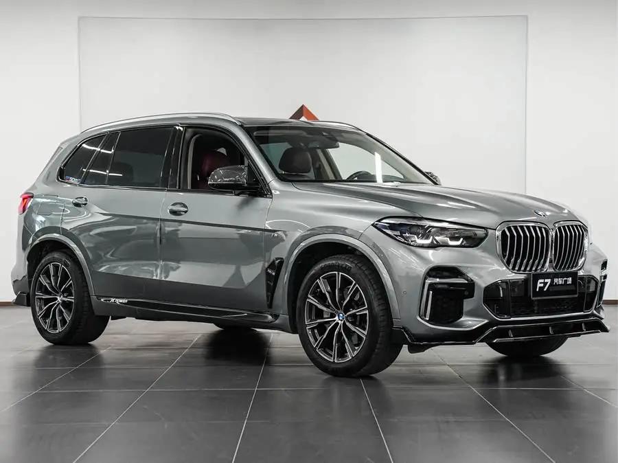 BMW X5 2022 xDrive 30Li M Sport Package