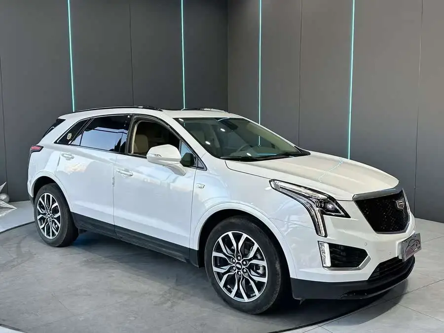 Cadillac XT5 2022 2.0T AWD Luxury (Hummingbird Edition)