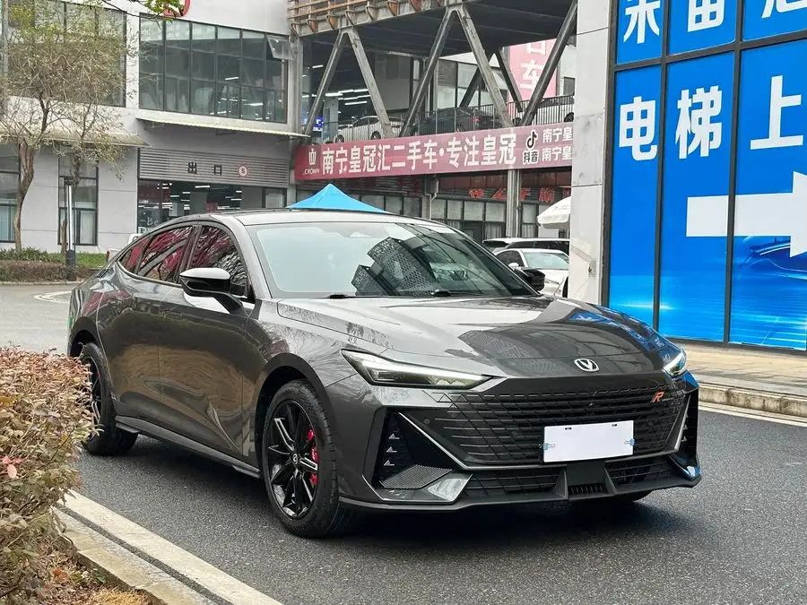 Changan UNI-V 2023 1.5T Premium