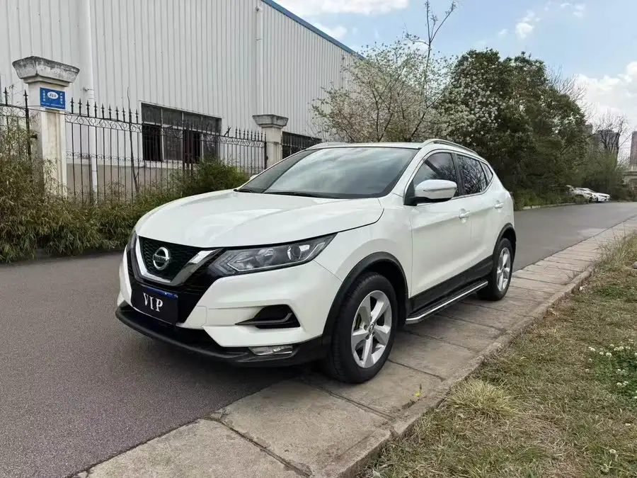 2021 نيسان إكس تريل 2.0 لتر CVT إصدار ذكي