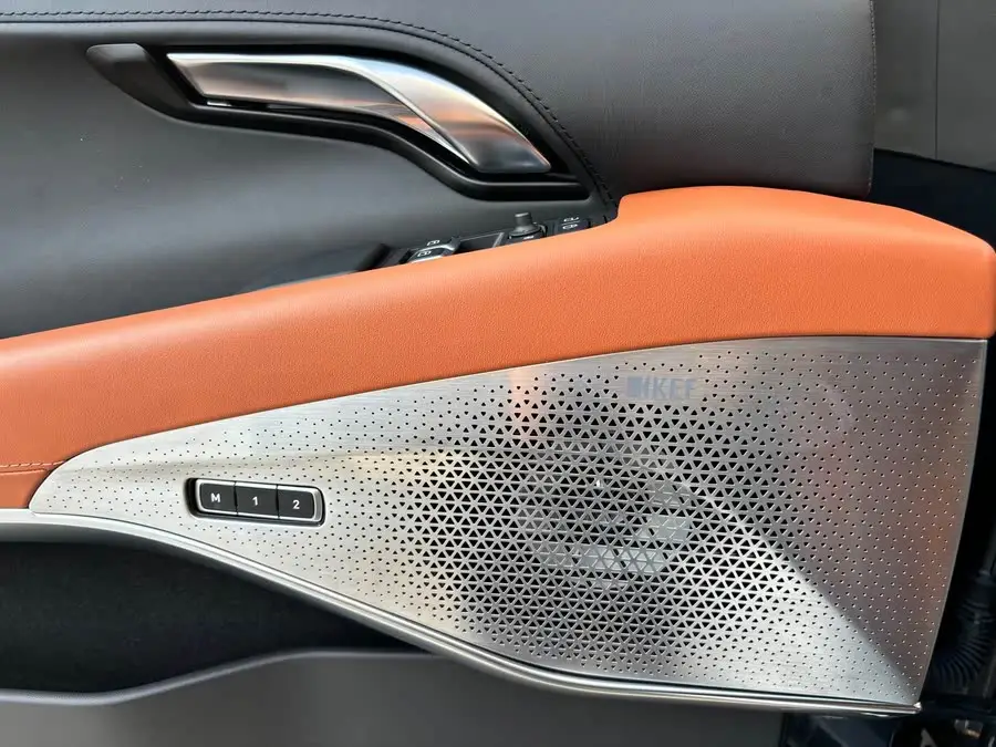 إيميرا 2021 2.0T DCT النسخة الأولى