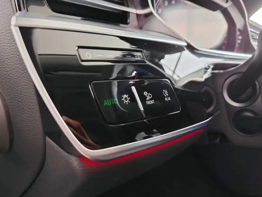 Audi A8 2023 model A8L 45 TFSI quattro Luxury