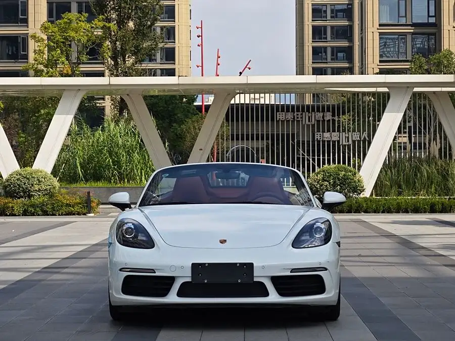 Porsche 718 2019 Model Boxster T 2.0T