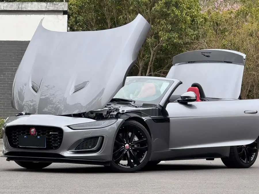 جاجوار F-TYPE 2023 P300 مكشوفة R-DYNAMIC BLACK