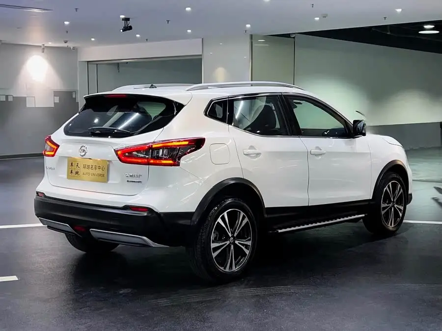 2019 نيسان إكس تريل 2.0 لتر نسخة فاخرة