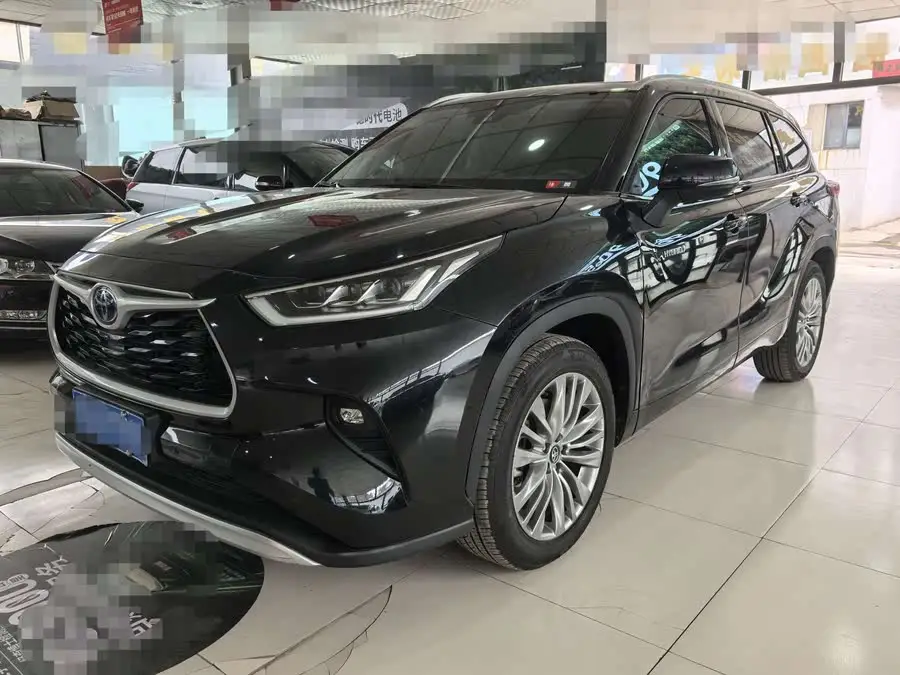 هايلاندر 2022 هايبرد 2.5 لتر دفع رباعي بريميوم 7 مقاعد