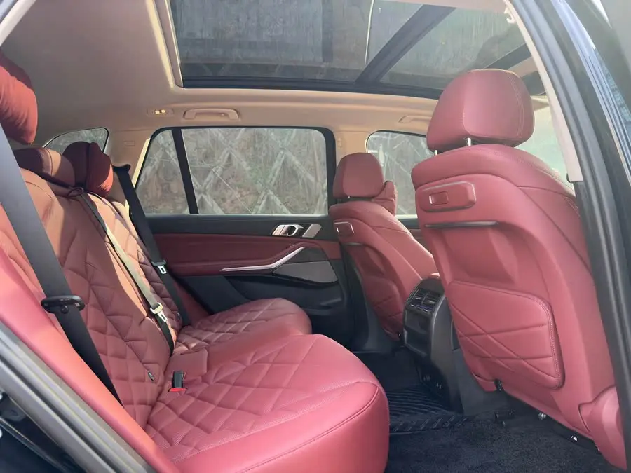 بي إم دبليو X5 2023 xDrive 30Li باقة M الرياضية الحصرية