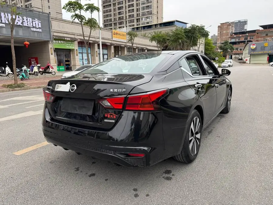 تينّا 2021 2.0L XL إصدار الراحة