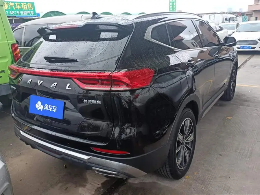 هافال H6 2023 نسخة潮 الوطنية 1.5T أوتوماتيكية بطل