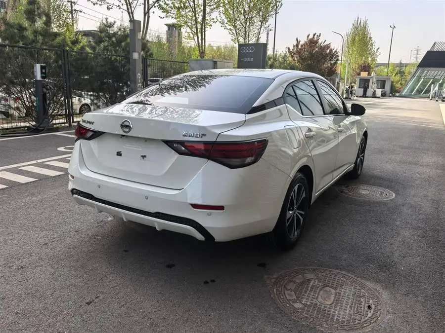 2021 نيسان سيلفي 1.6 لتر XL CVT نسخة الاستمتاع