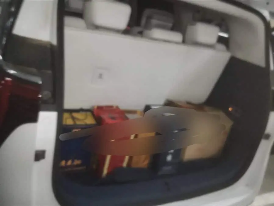 قرن 2023 2.0T إصدار اليونشي للسبعة مقاعد