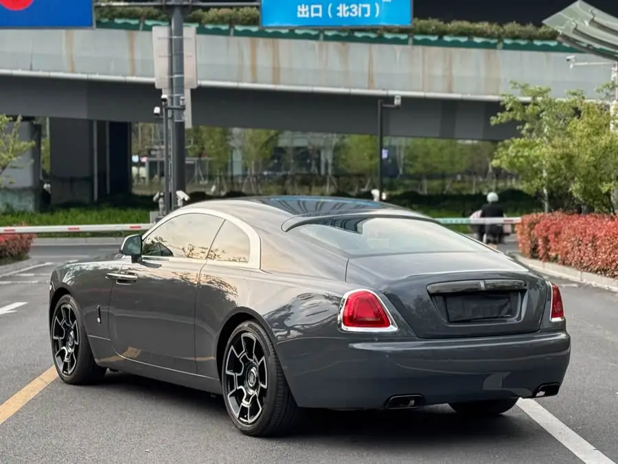 Phantom 2018 6.6T Black Badge