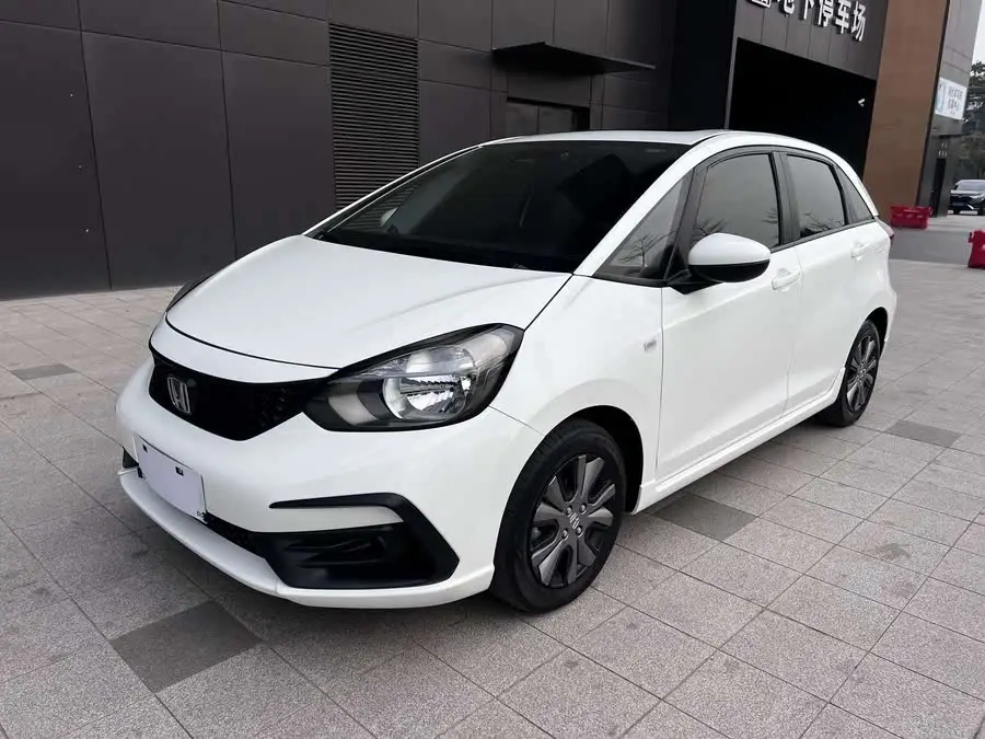 فِت 2021 1.5L CVT إصدار رياضي