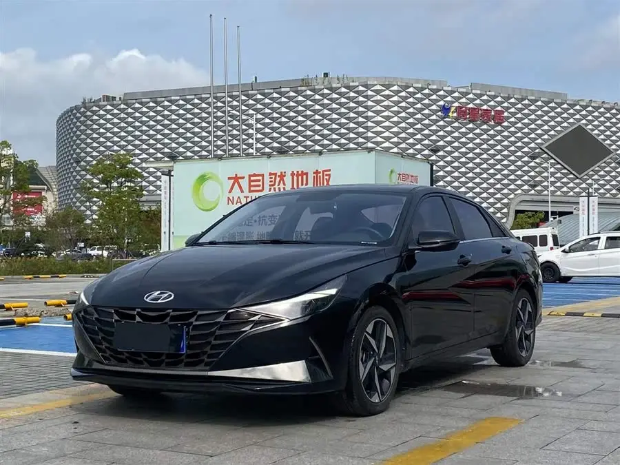 إيلانتر 2021 1.5 لتر CVT LUX الفاخرة