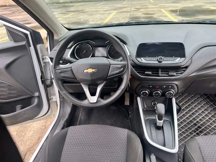 2021 شيفروليه كوفوت 325T أوتوماتيكي إصدار إكسينيي