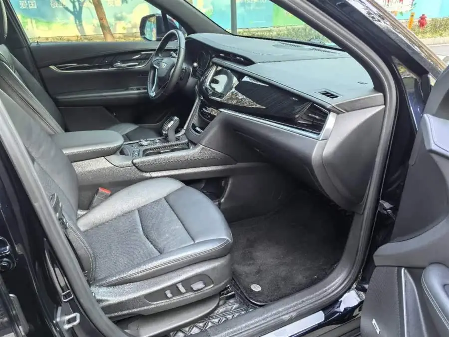 Cadillac XT6 2021 2.0T Seven-Seater Luxury FWD