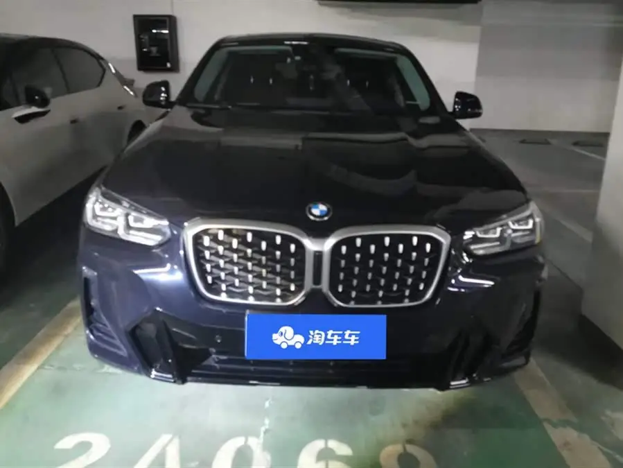 بي إم دبليو X4 2022 xDrive 25i حزمة M الرياضية