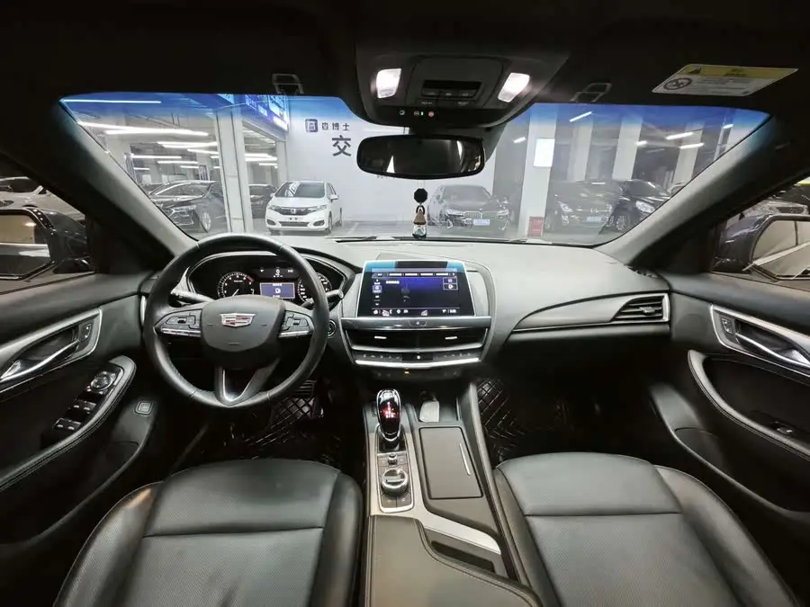 Cadillac CT5 2022 28T Luxury (Standard Edition)