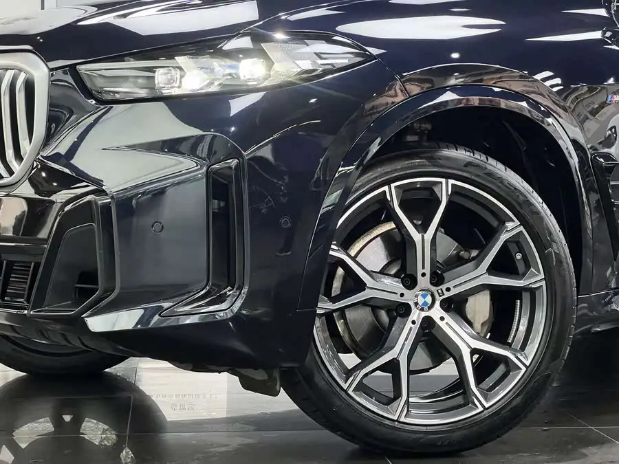 BMW X5 2023 xDrive 30Li Exclusive M Sport Night Package