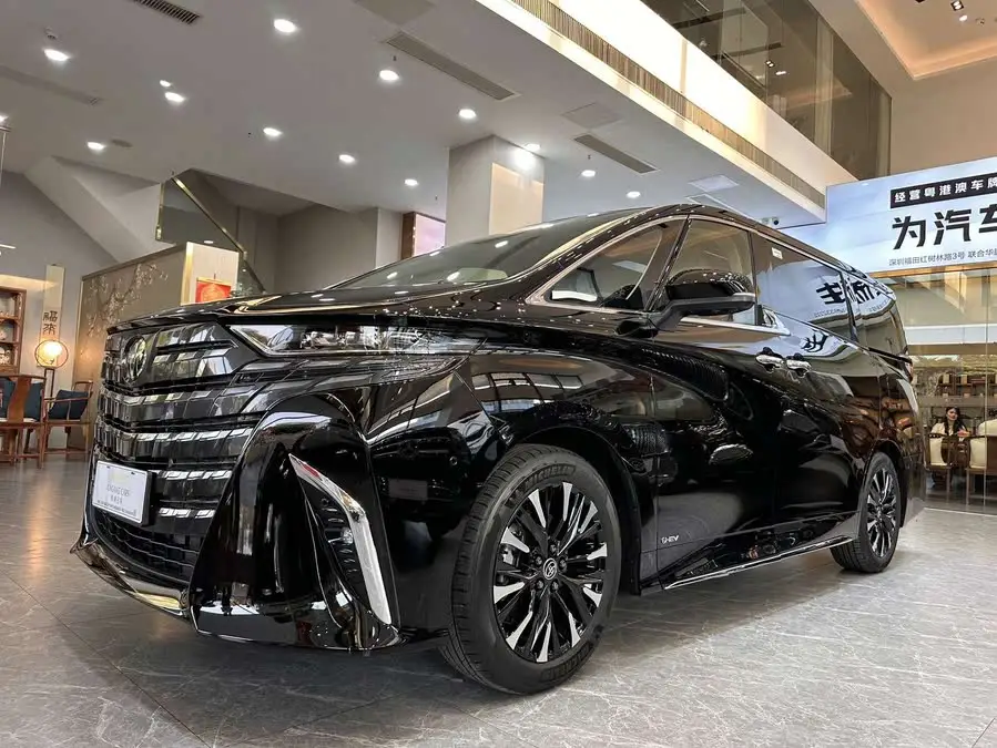 ألفارد 2024 هجين 2.5 لتر فئة بريميوم