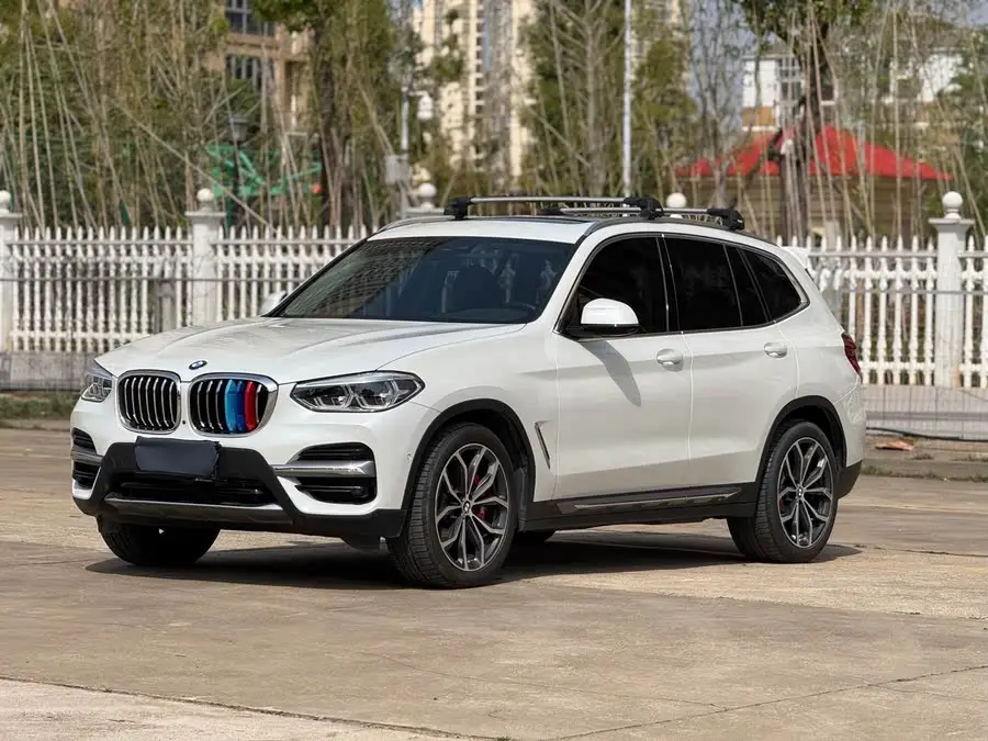 2021 BMW X3 xDrive28i Luxury Package