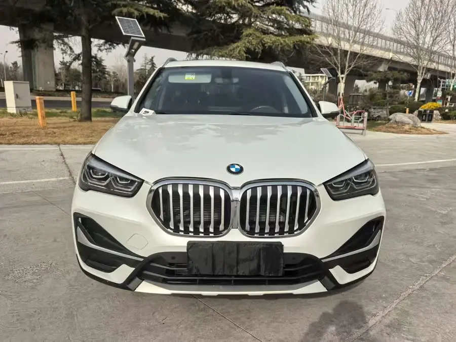 بي إم دبليو X1 2021 طراز مُعدل xDrive25Li فاخر