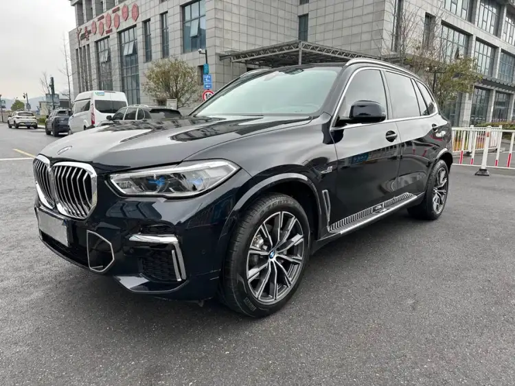 BMW X5 2022 Facelift xDrive 30Li Luxury M Sport Package