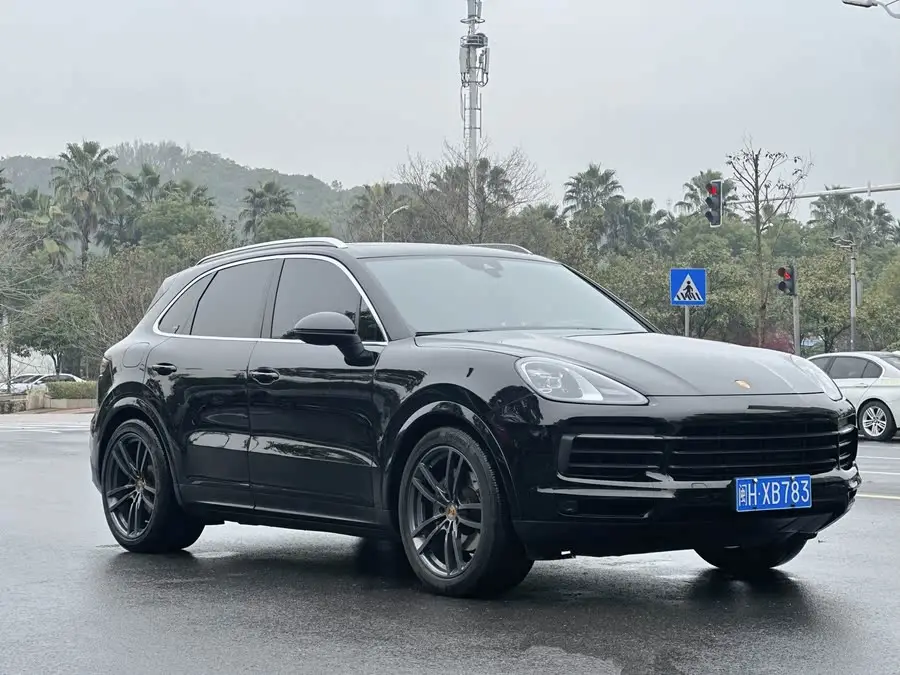 2022 Cayenne 3.0T Platinum Edition