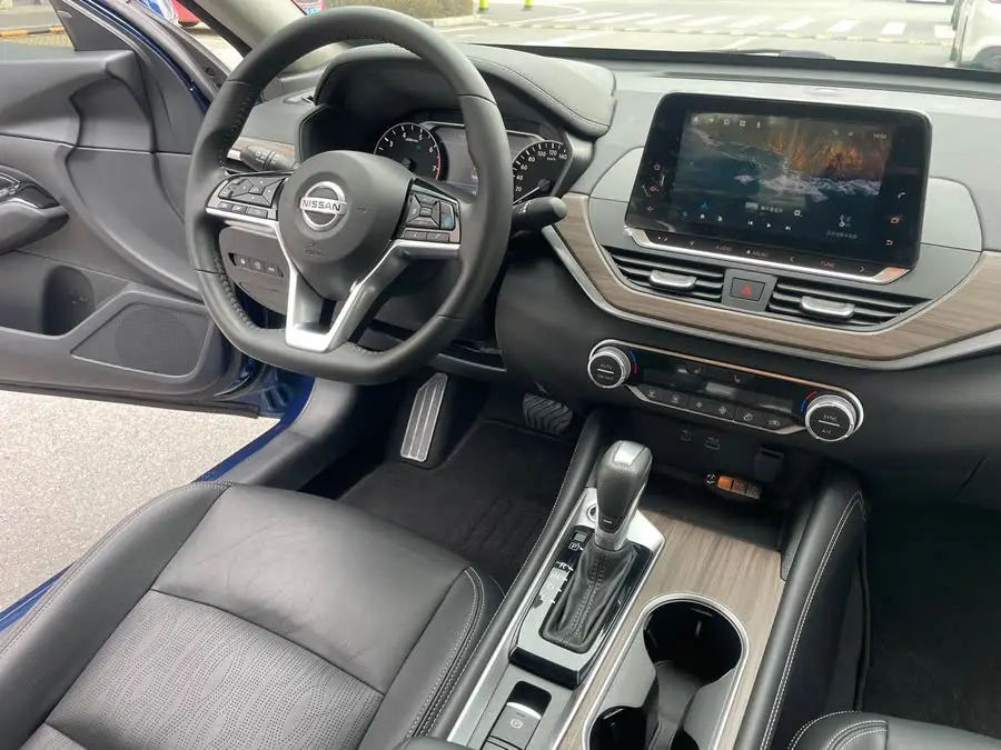 تينلاي 2020 طراز 2.0L XL Upper إصدار ذكي